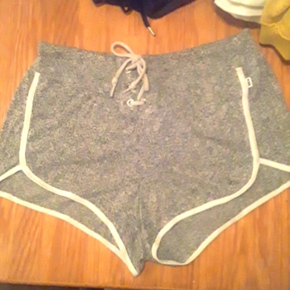 Gray PINK small shorts